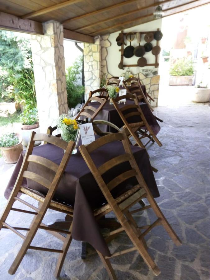 Willa Agriturismo Tre Santi Padula Zewnętrze zdjęcie
