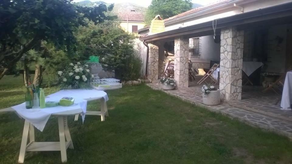 Willa Agriturismo Tre Santi Padula Zewnętrze zdjęcie
